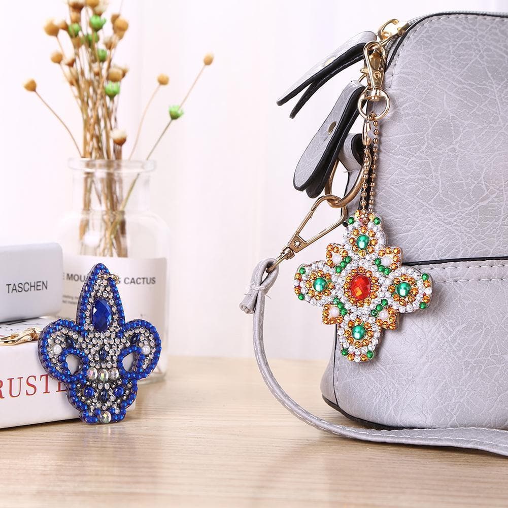 4pcs DIY Mandala Full Drill Special Shaped Diamond Keychain ktclubs.com