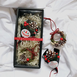 Christmas Gift Box Bouquet Dried Flowers Pine Cone Nut Wreath Garland Decor ktclubs.com
