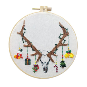 Father Christmas Snowman Garland - Embroidery ktclubs.com