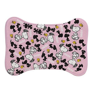 PEANUTS® Snoopy™ Happy Dance Pet Feeding Mat ktclubs.com