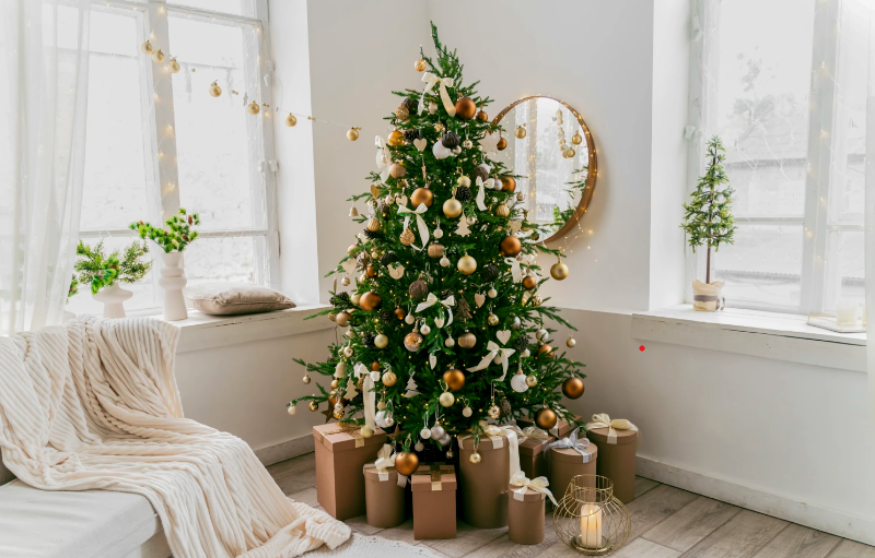 Budget-Friendly Christmas Decorating: Decking the Halls Without Breaking the Bank