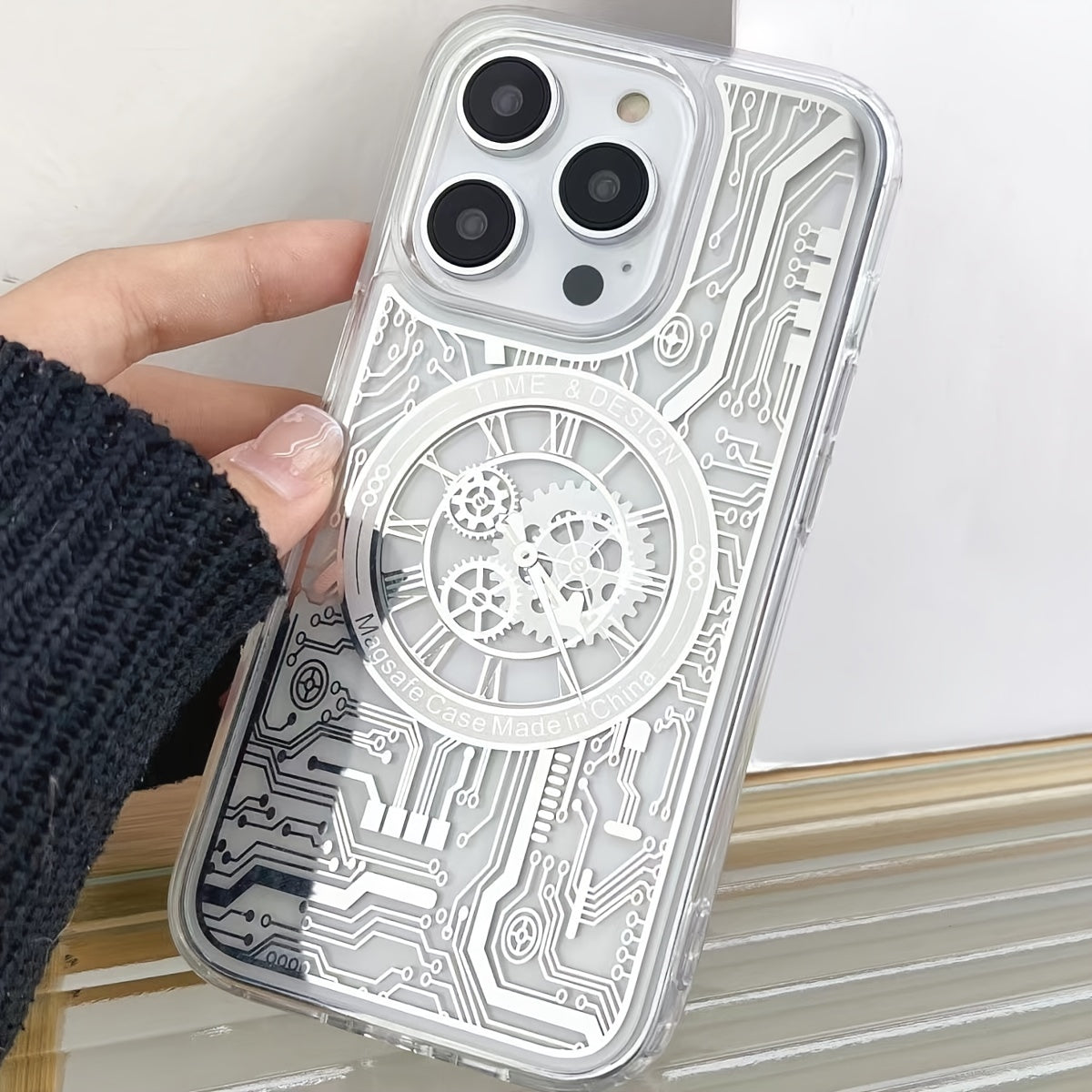 Light Luxury Mechanical Punk Magnetic Mobile Phone Case