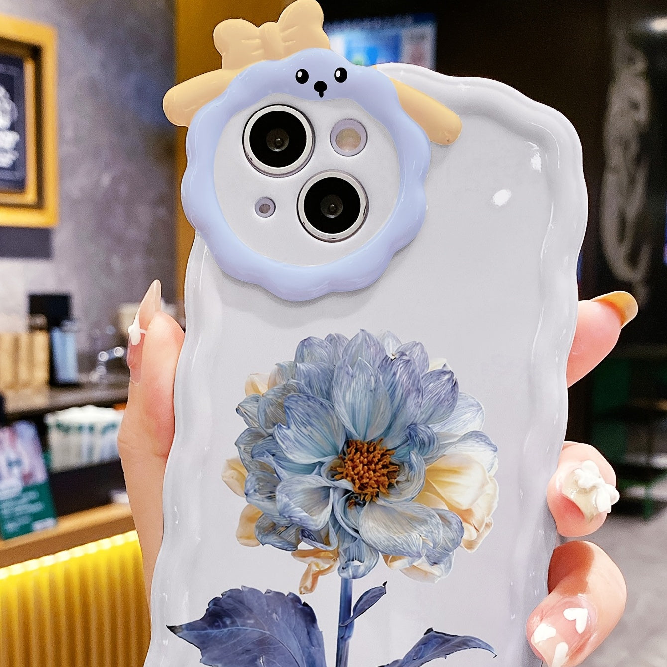 Phone Case With Elegant Beautiful Flower