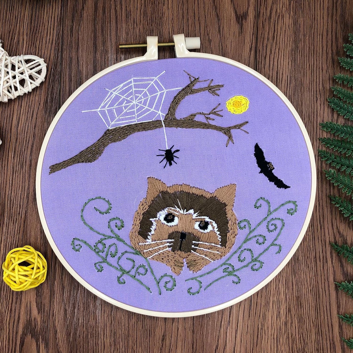 Cute Cat-embroidery ktclubs.com