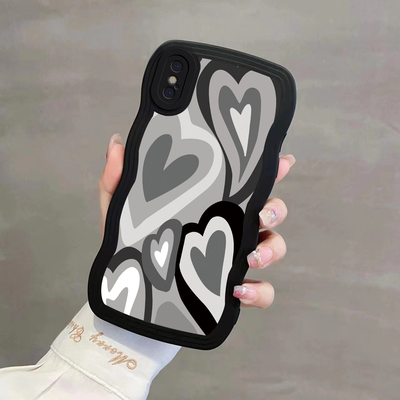 New Minimalist Style Heart-shaped Wave Edge Anti-drop Anti-fingerprint Phone Case