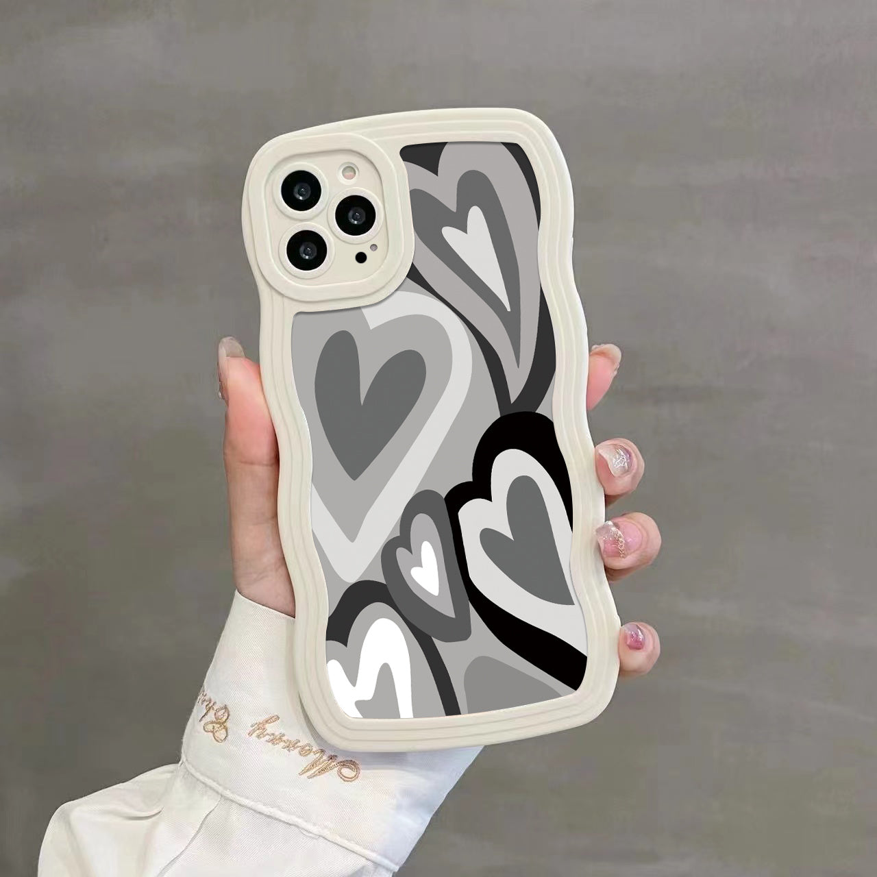 New Minimalist Style Heart-shaped Wave Edge Anti-drop Anti-fingerprint Phone Case